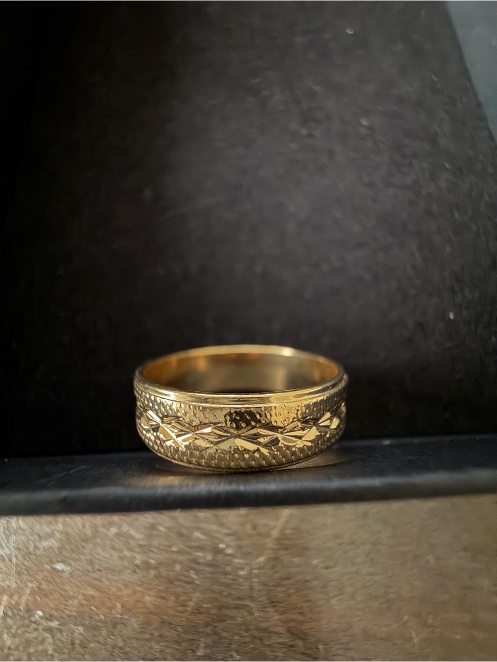 18K Gold Filled Band Ring | Lightweight | Size 7